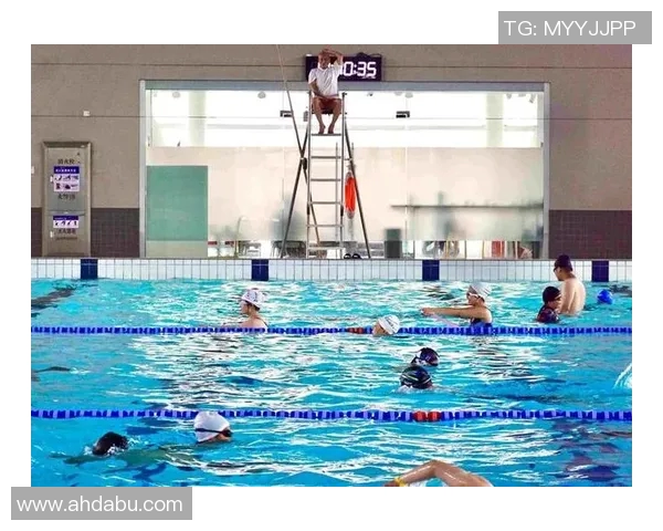 全面掌控泳池竞技风云，揭开游泳界顶尖选手的崛起与挑战